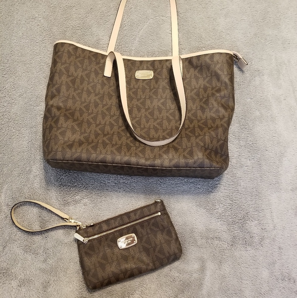Michael Kors Large Logo Tote & Matching Wristlet